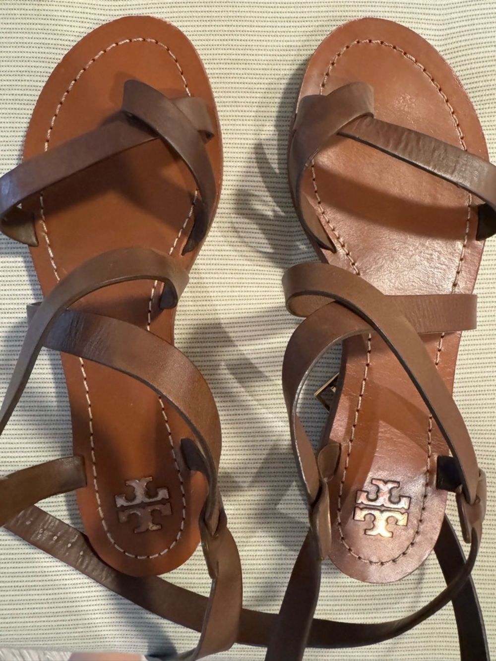 Tory Burch Sandals Womens 7 Patos Strappy Brown Leather Toe Thong Flats Slip On - Picture 2 of 11